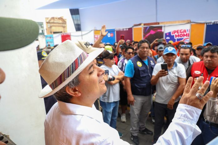 PROTESTA Protestan contra Arturo