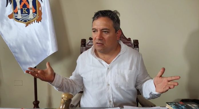 EX ALCALDE ARTURO FERNÁNDEZ BAZÁN