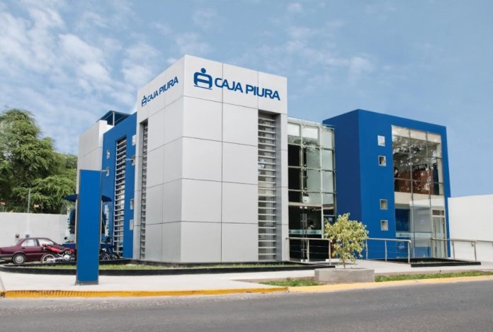 FOTO CAJA PIURA