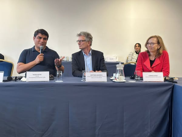 FOTO COOPERACIÓN