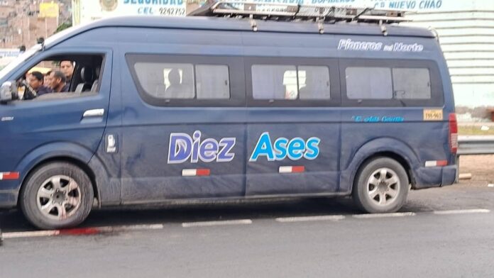 TRES ASES