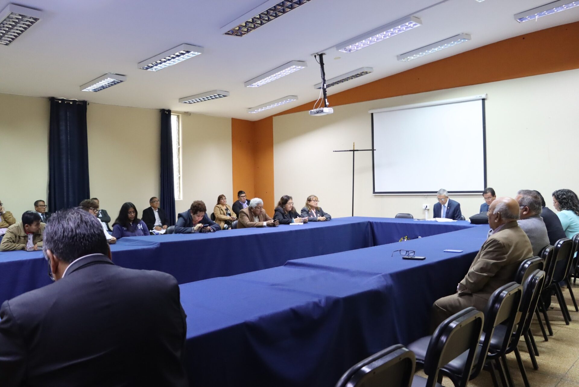 UNT destituye a docente acusado de presunto abuso sexual en perjuicio ...